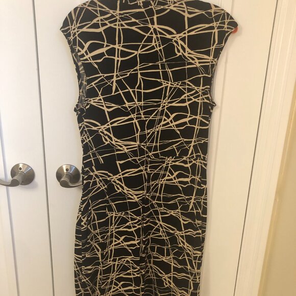 Anne Klein Abstract Print Dress - Picture 4 of 4